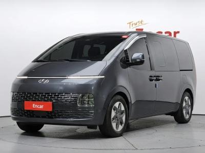 2022 Hyundai Staria
