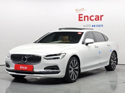 2021 Volvo S90