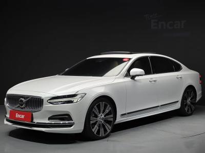 2023 Volvo S90