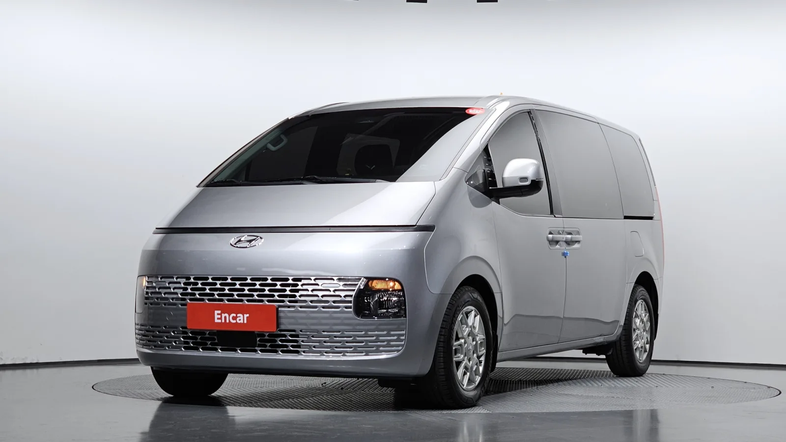 2023 Hyundai Staria
