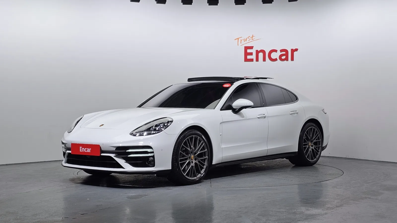 2023 Porsche Panamera