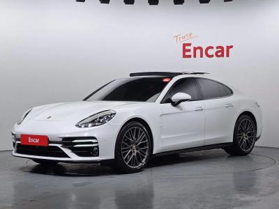 2023 Porsche Panamera