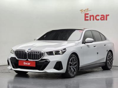 2025 BMW i5