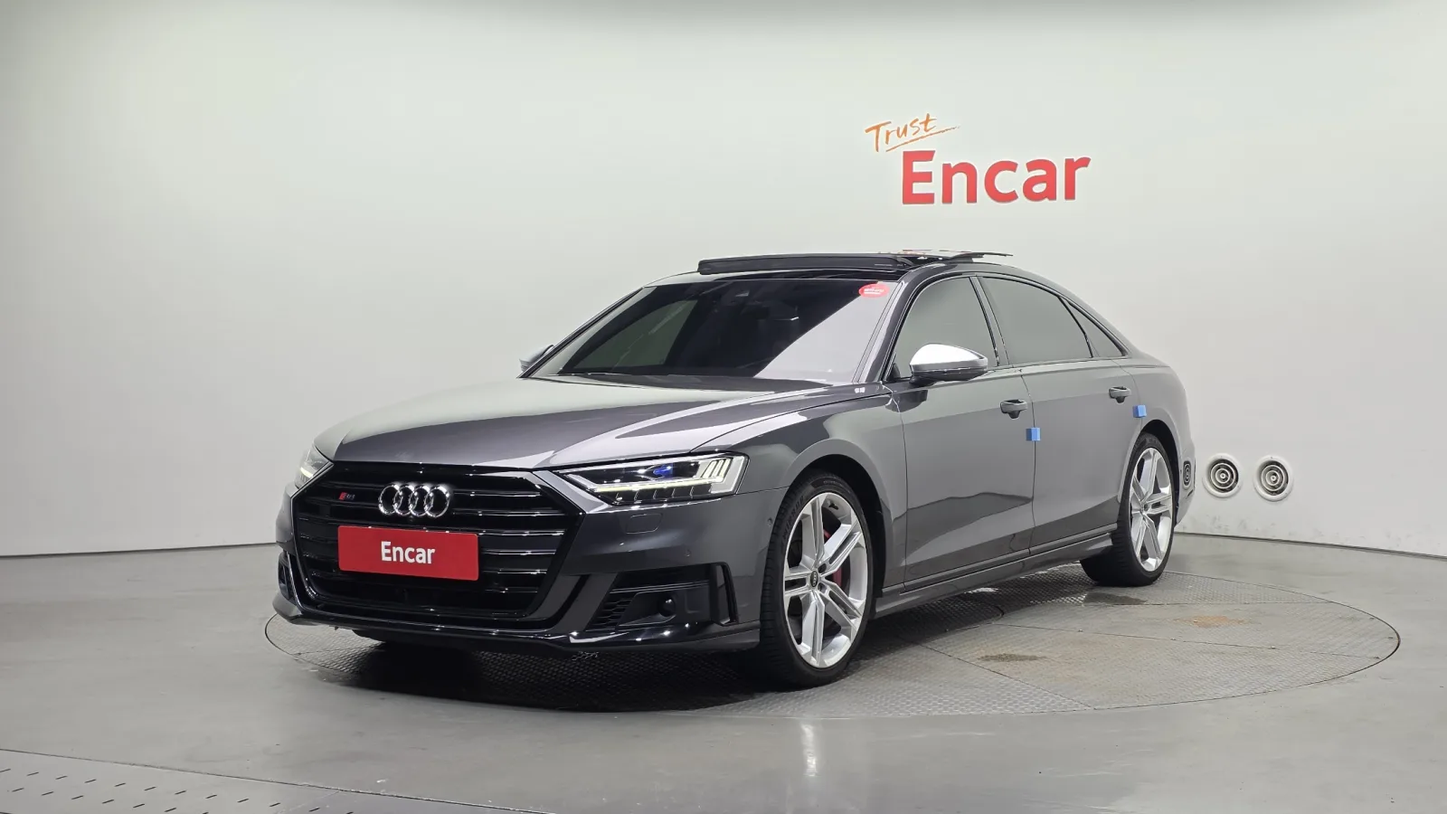 2021 Audi S8