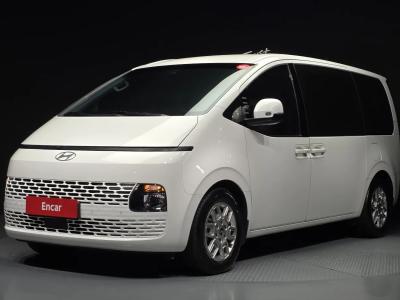 2025 Hyundai Staria