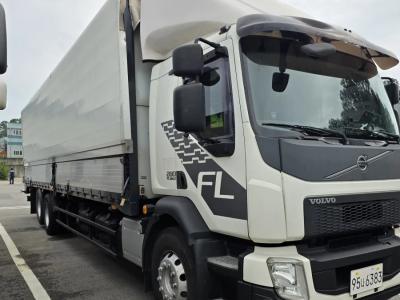 2017 Volvo CargoTruck