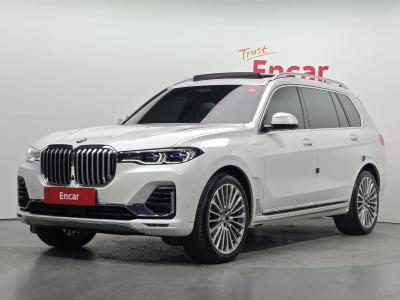 2021 BMW X7