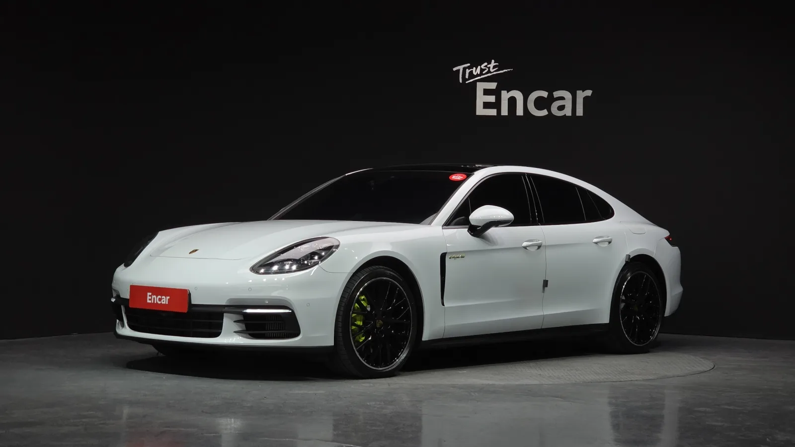 2020 Porsche Panamera