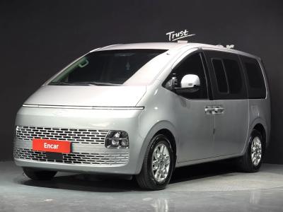 2025 Hyundai Staria