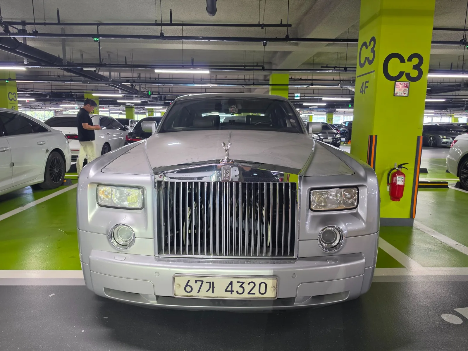 2005 Rolls-Royce Phantom