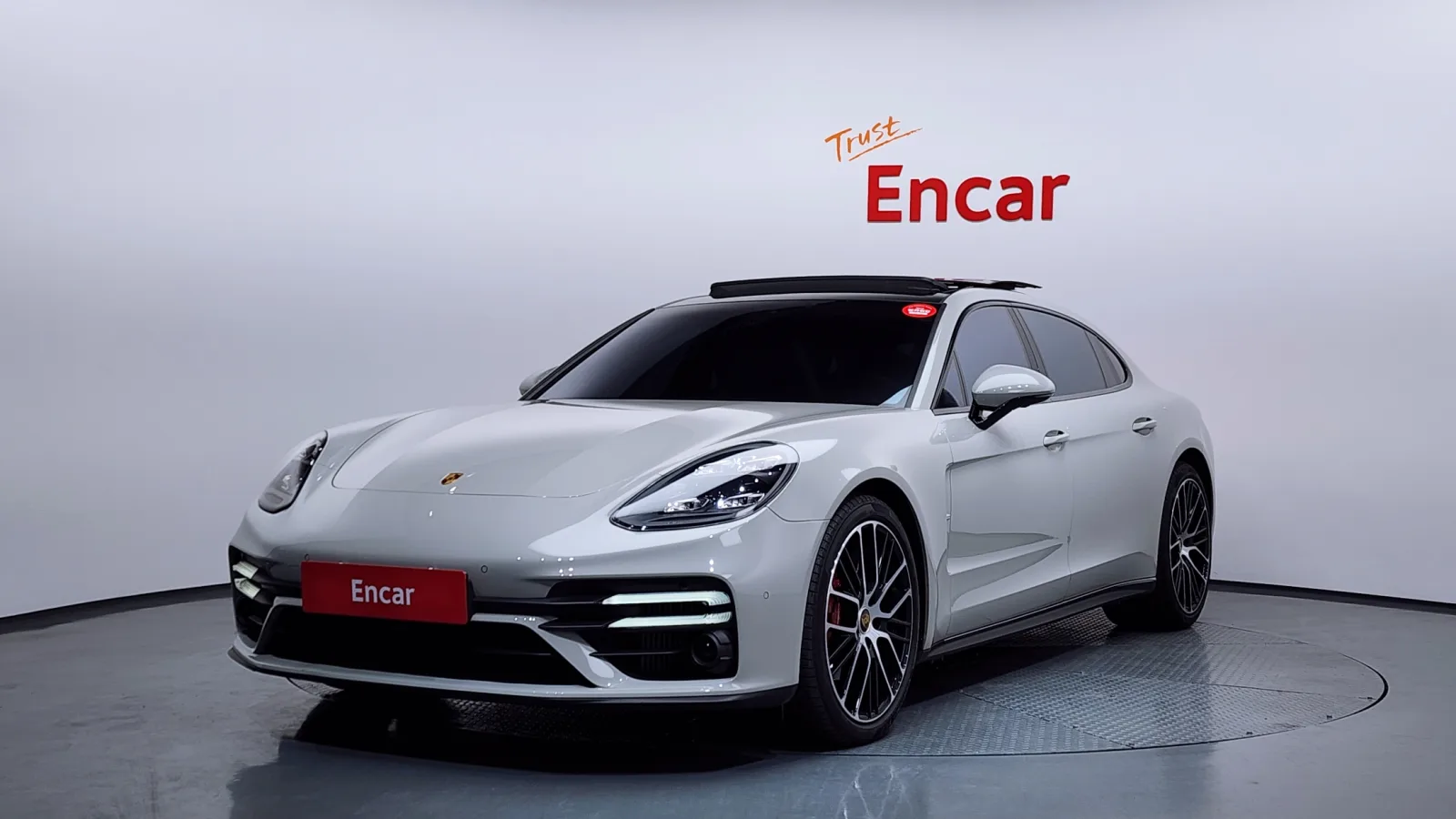 2022 Porsche Panamera