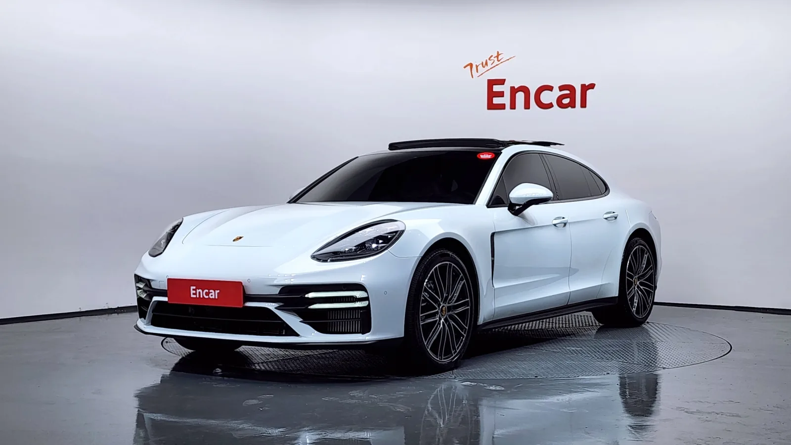 2023 Porsche Panamera