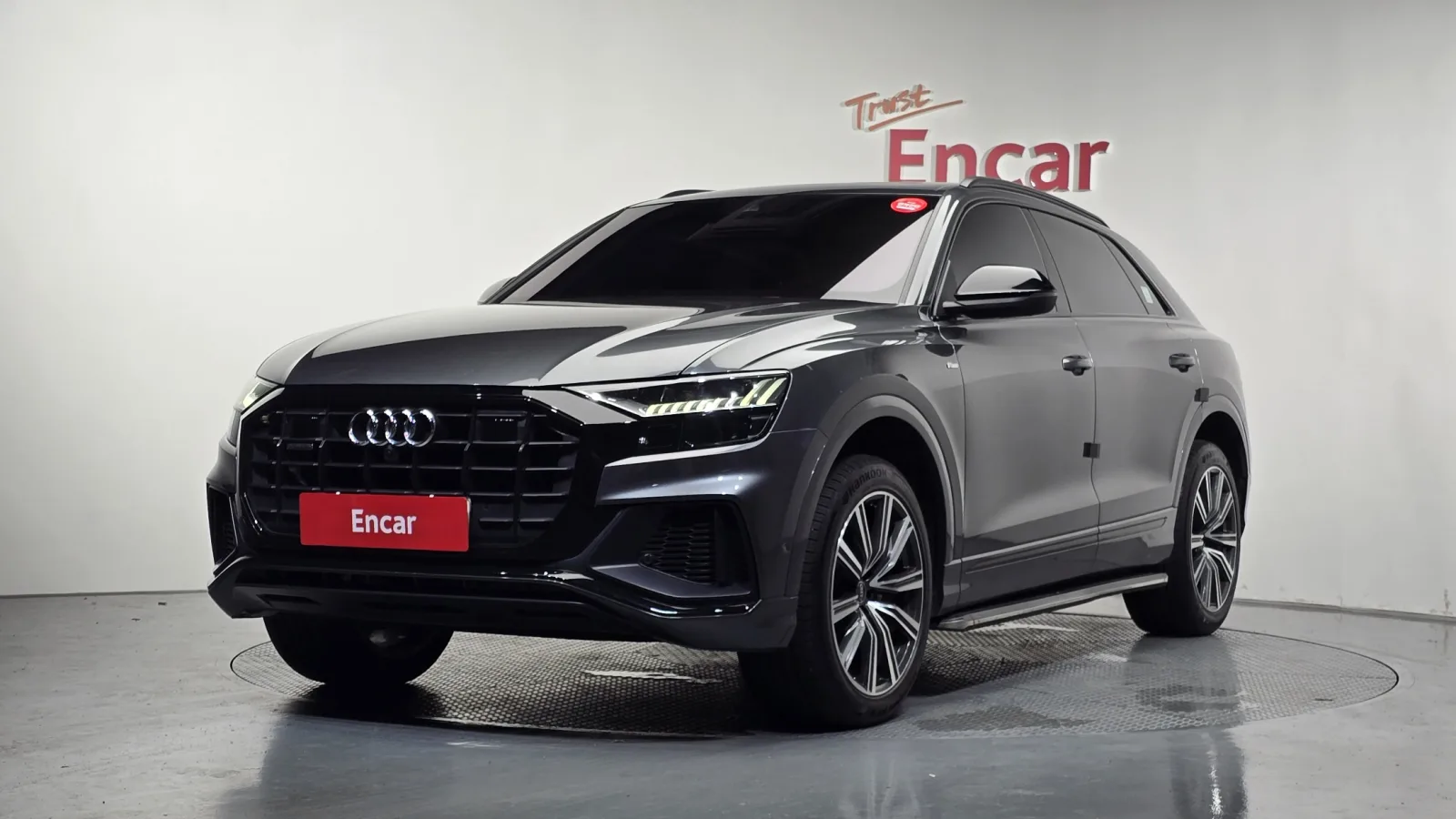 2021 Audi Q8