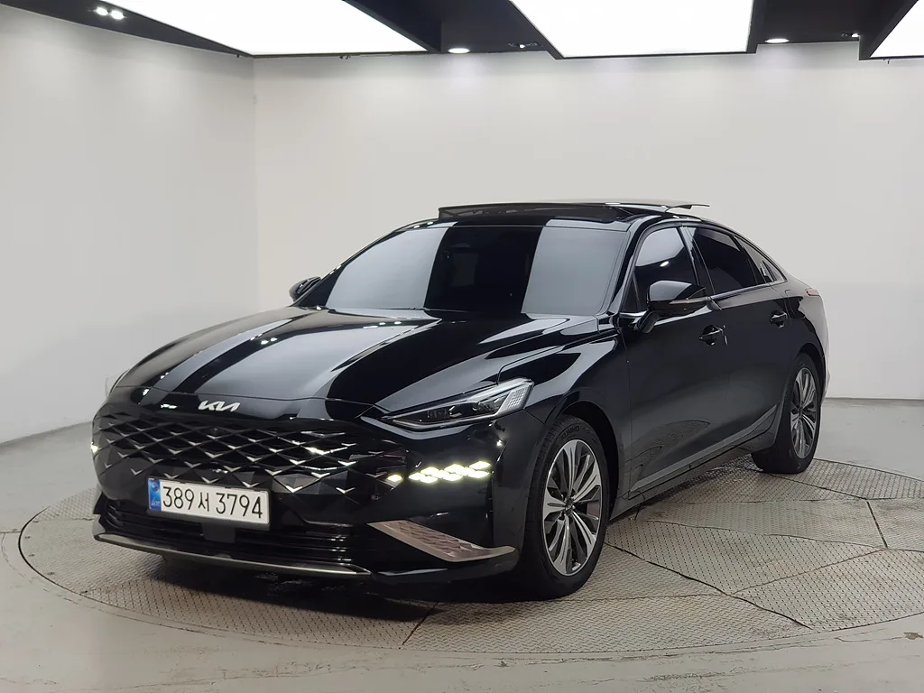2022 Kia K8