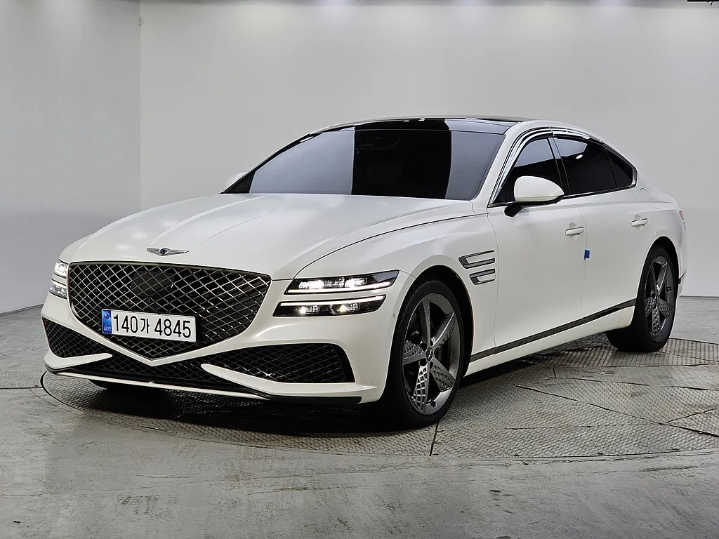 2022 Genesis G80