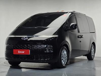 2022 Hyundai Staria