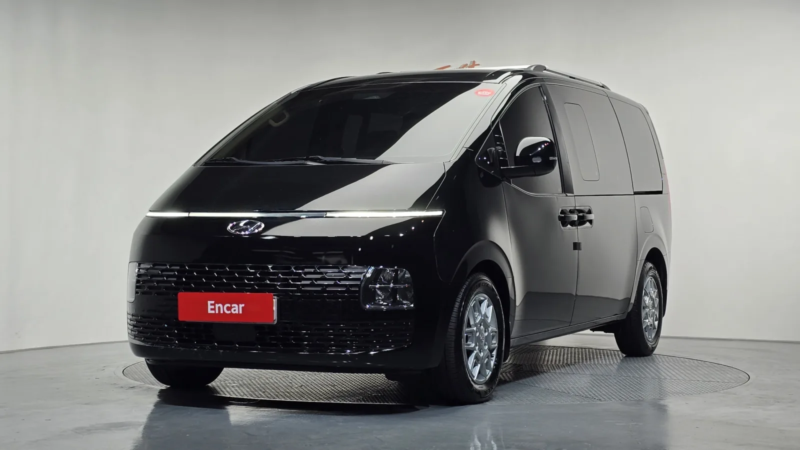 2022 Hyundai Staria