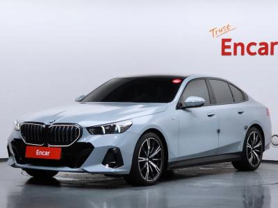 2025 BMW 5-Series
