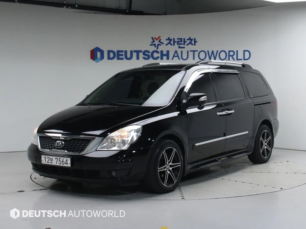 2013 Kia Carnival