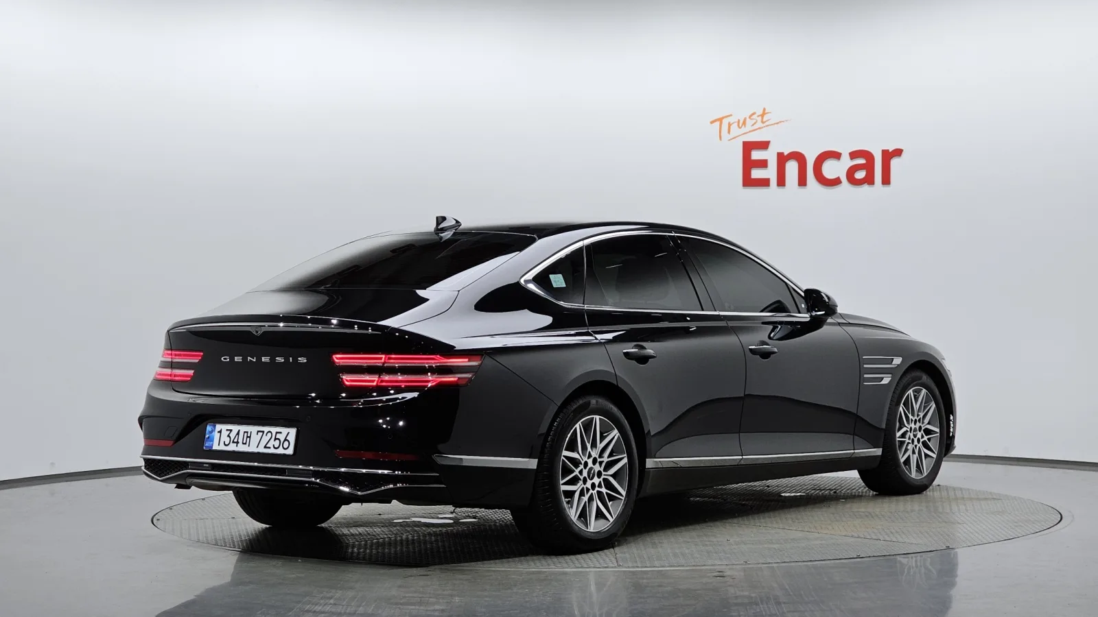 2027 Genesis G80
