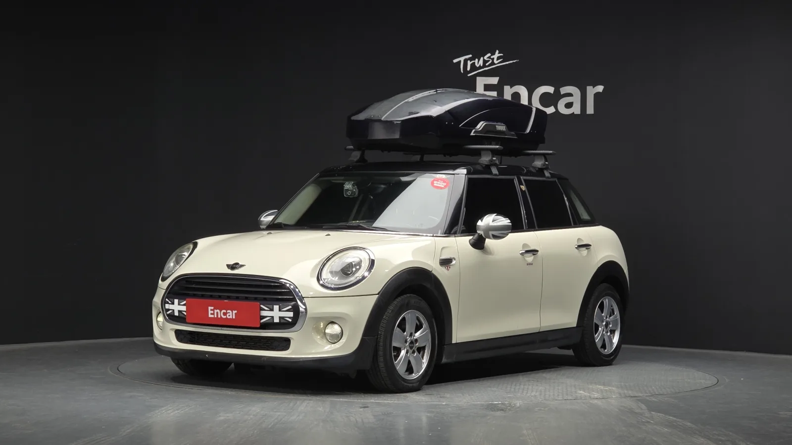 2017 MINI Cooper