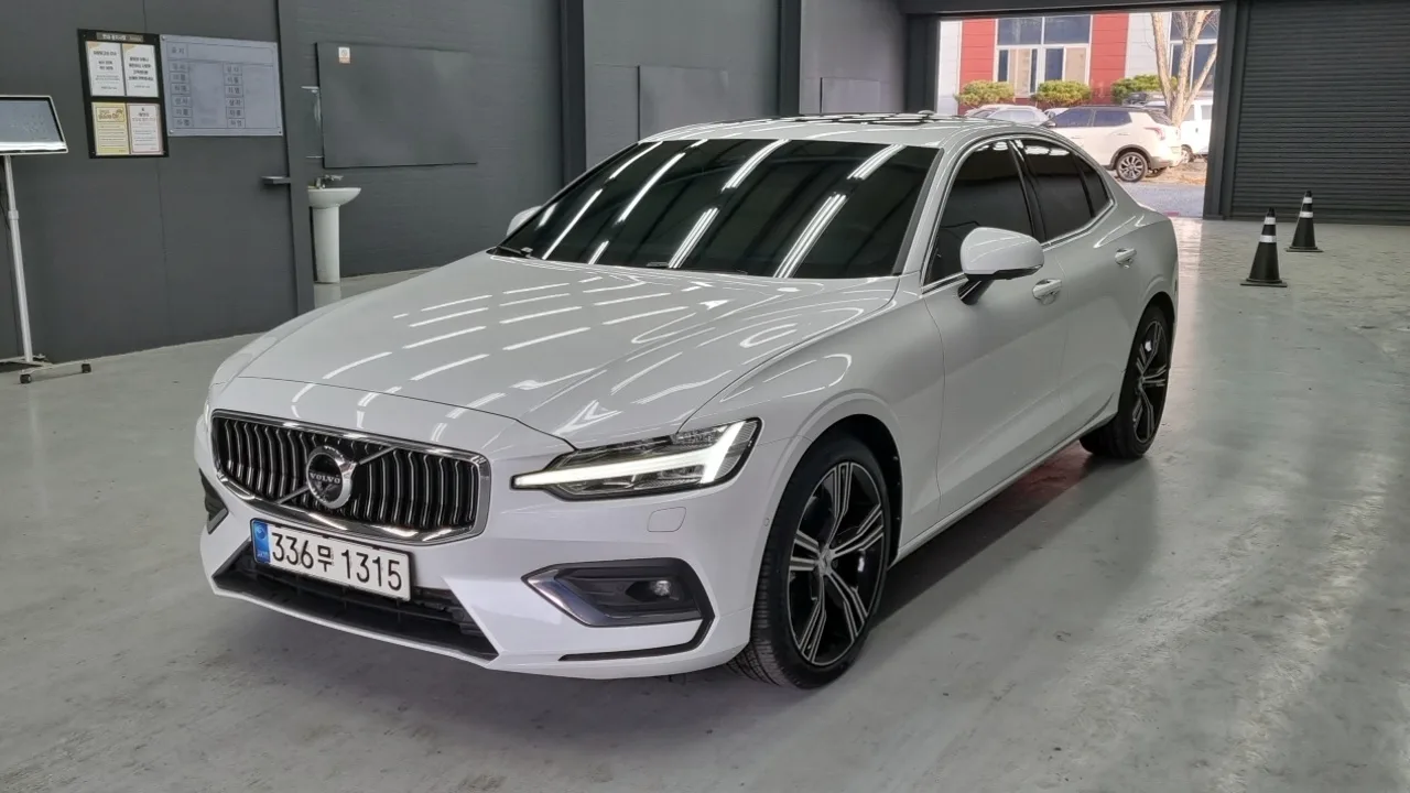 2021 Volvo S60