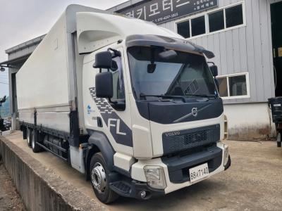2017 Volvo CargoTruck