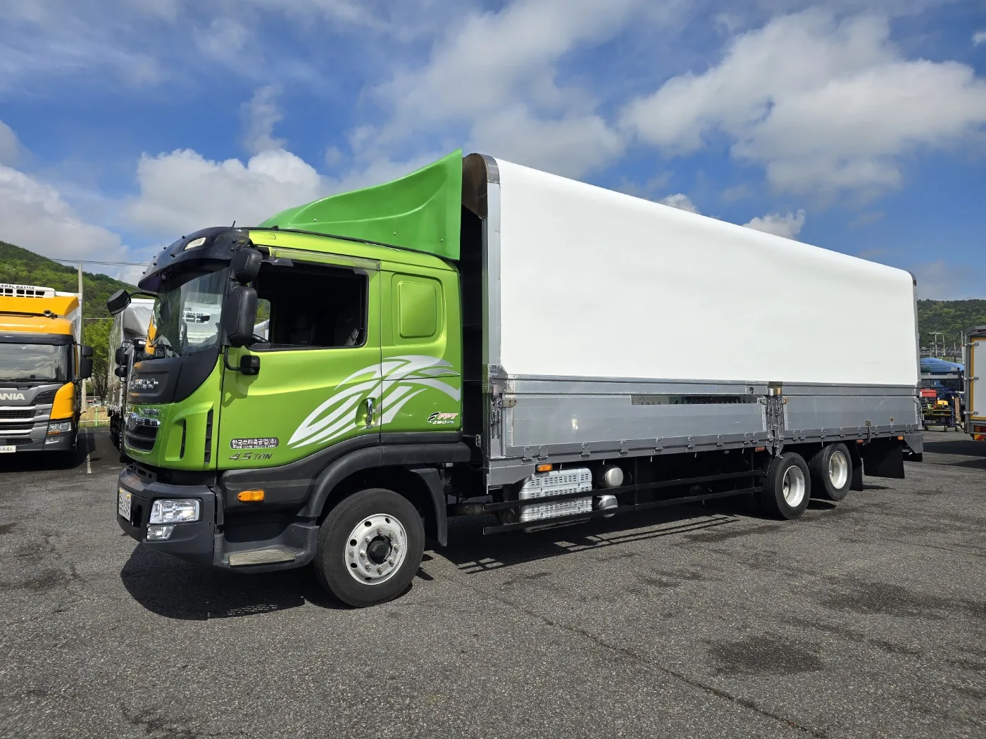 2016 Tata Daewoo Prima Medium Truck