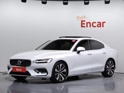 2025 Volvo S60