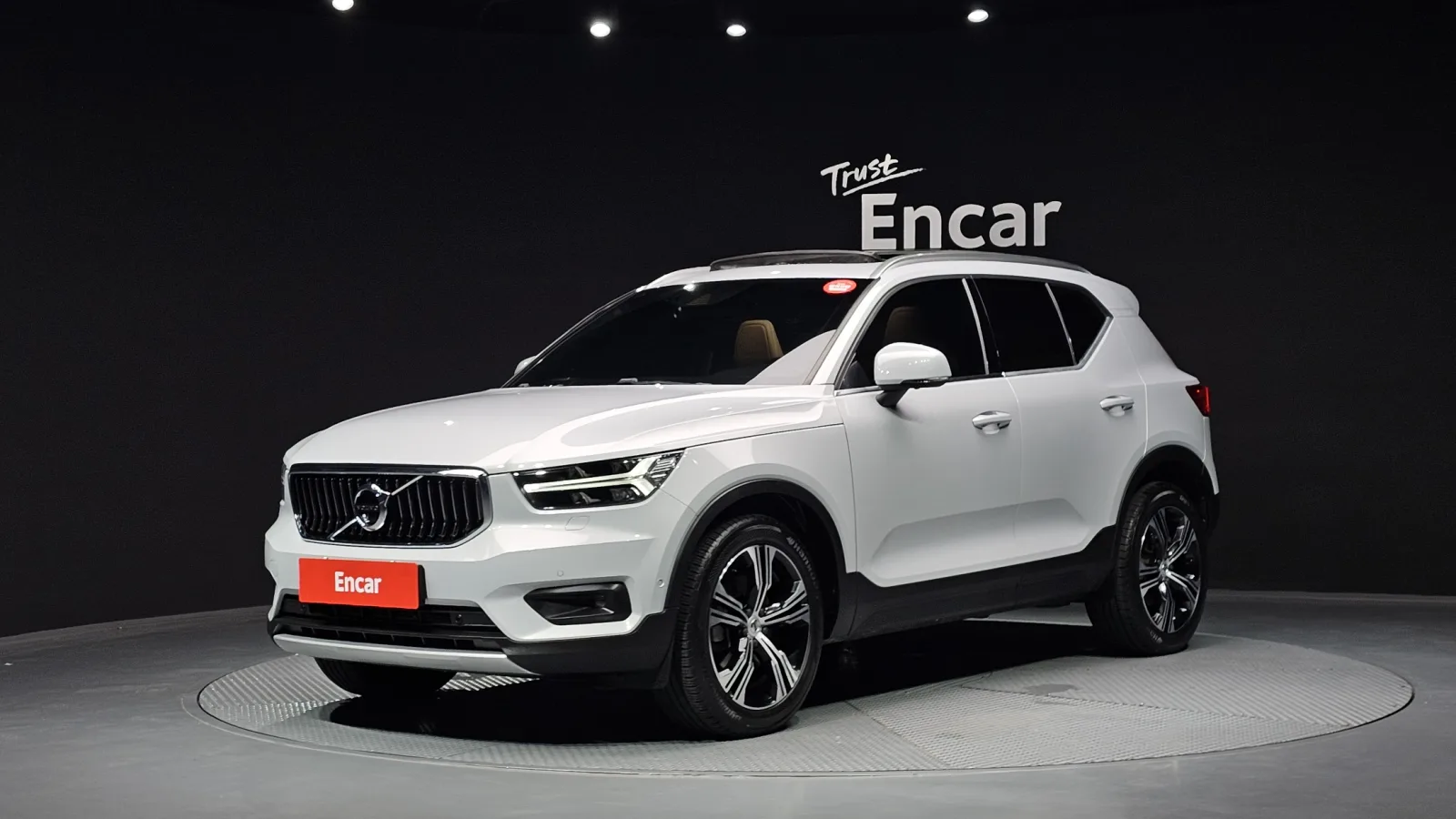 2020 Volvo XC40