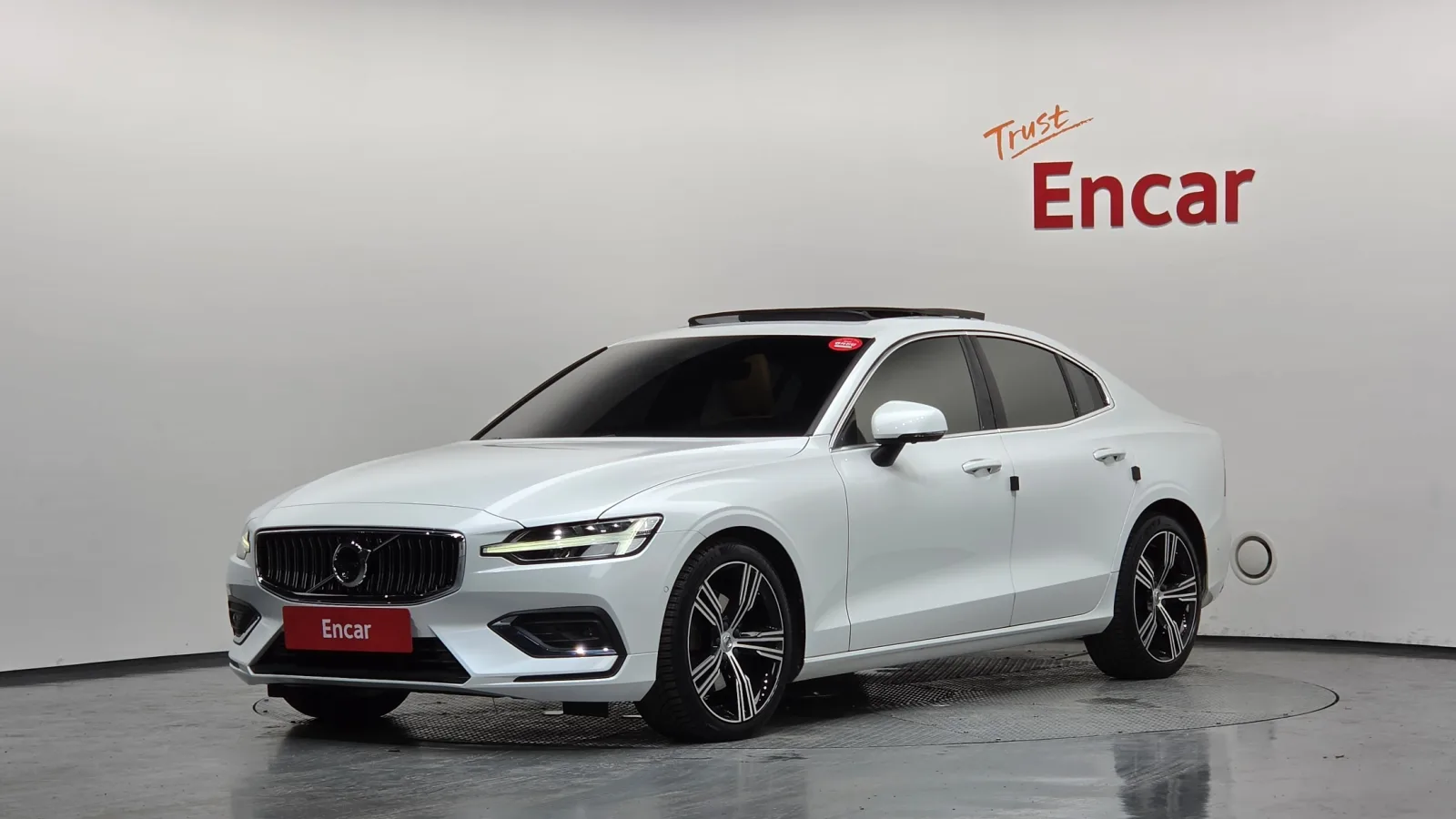2022 Volvo S60