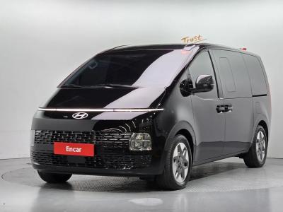 2025 Hyundai Staria