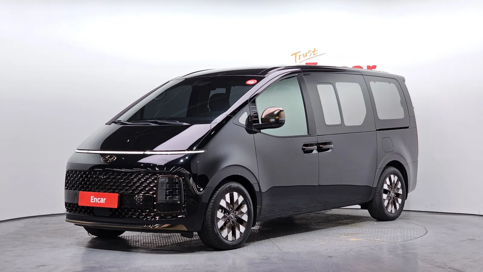 2023 Hyundai Staria