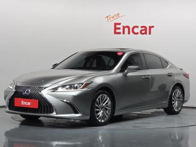 2021 Lexus ES
