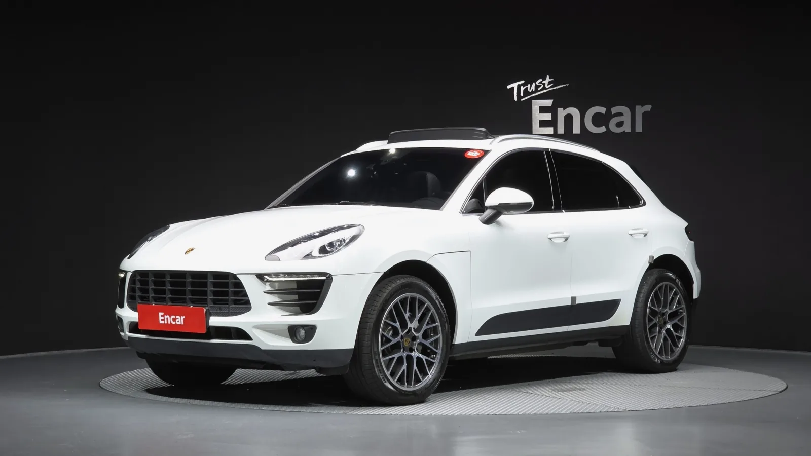 2017 Porsche Macan