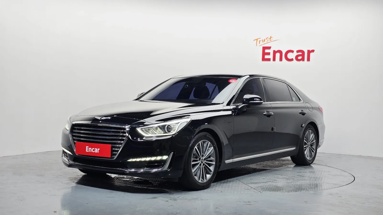 2016 Genesis EQ900