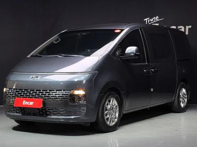 2022 Hyundai Staria