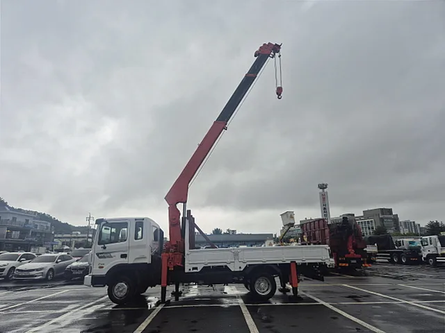 2010 Hyundai Mega Truck