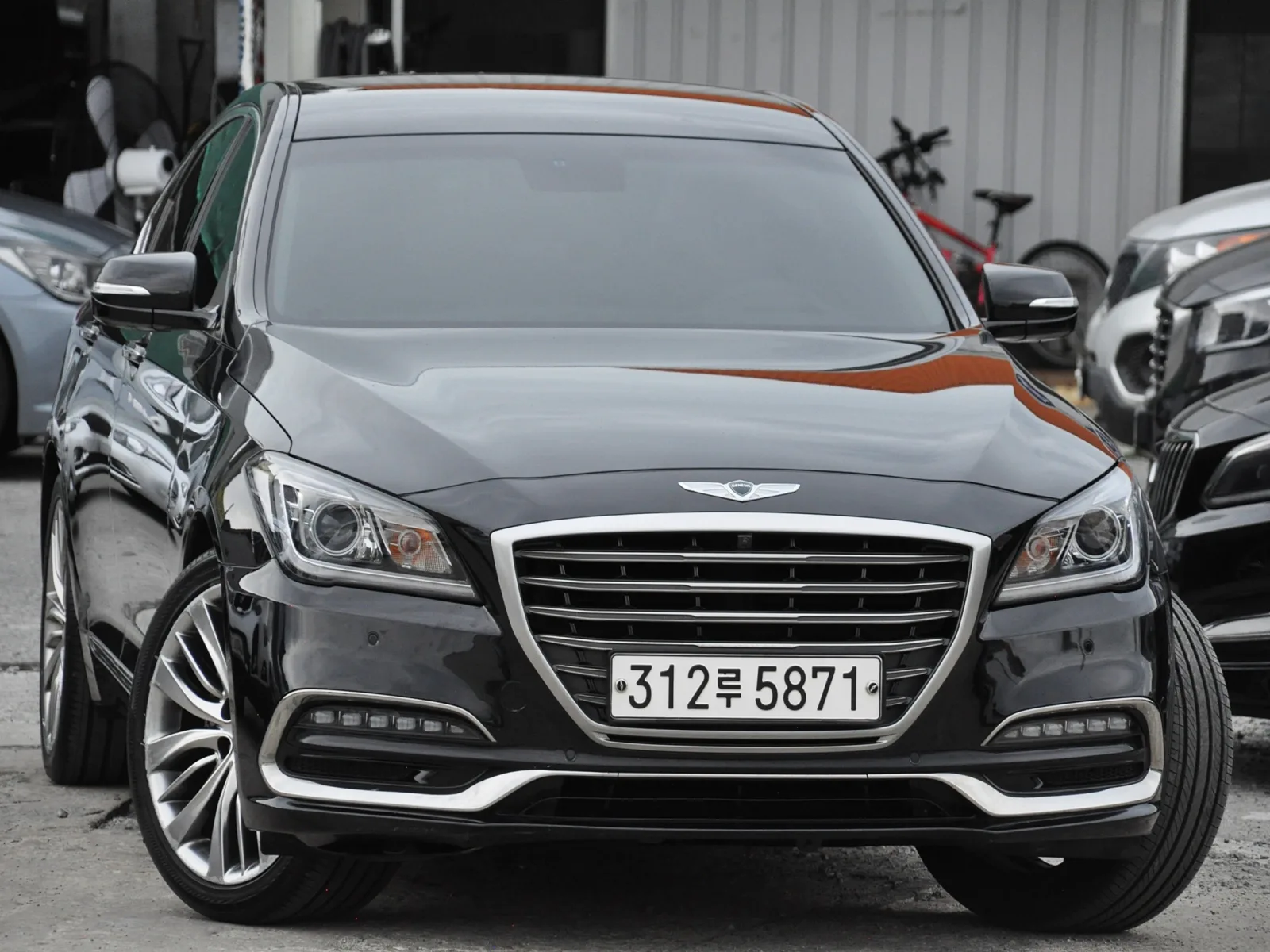 2017 Genesis G80