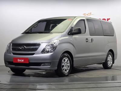 2013 Hyundai Starex
