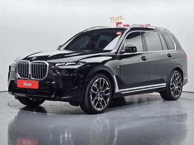 2025 BMW X7
