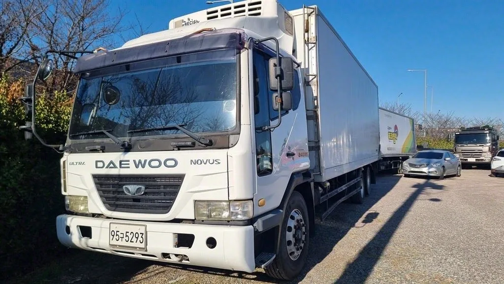 2007 Tata Daewoo Novus Medium Truck