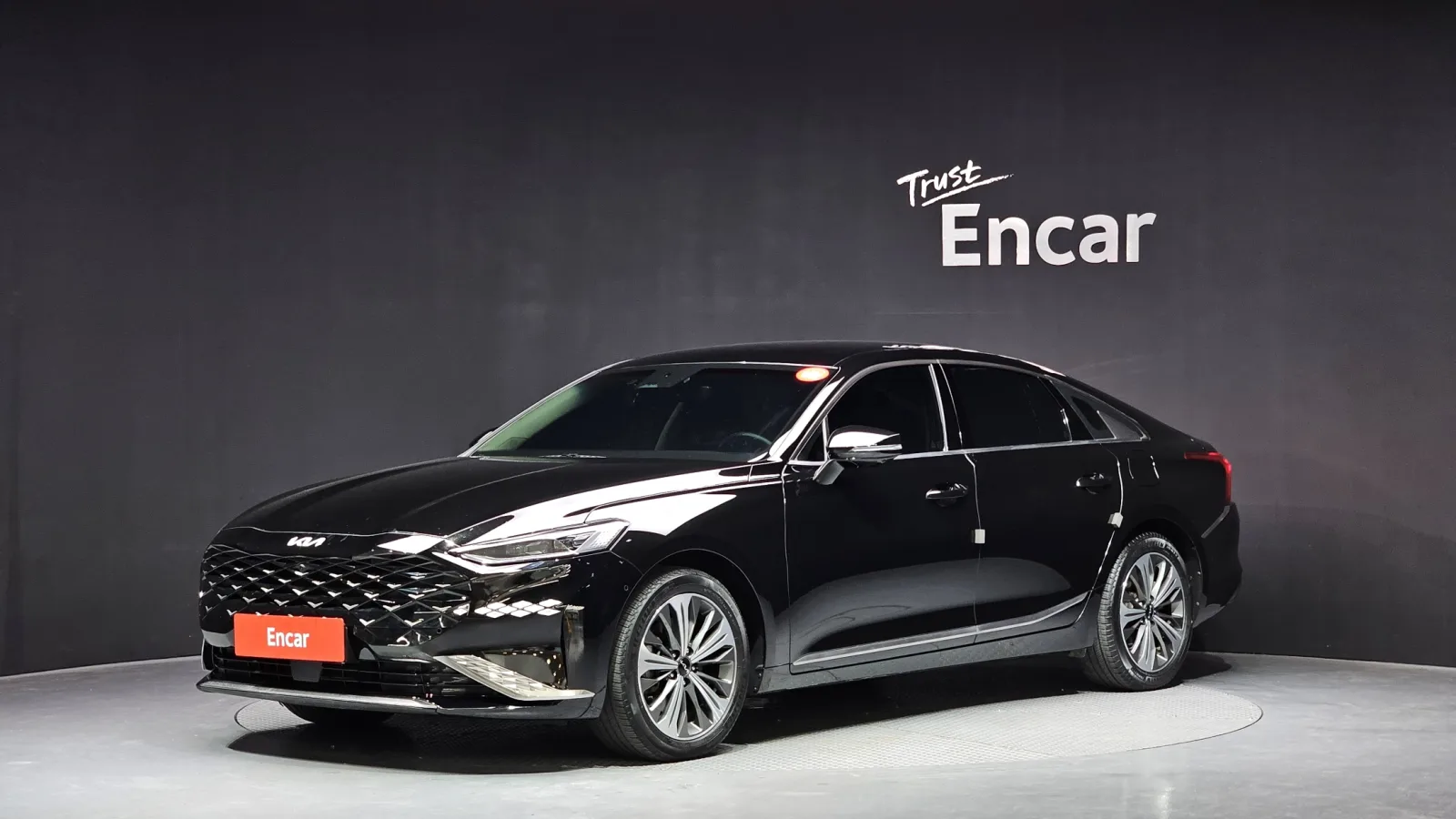 2023 Kia K8