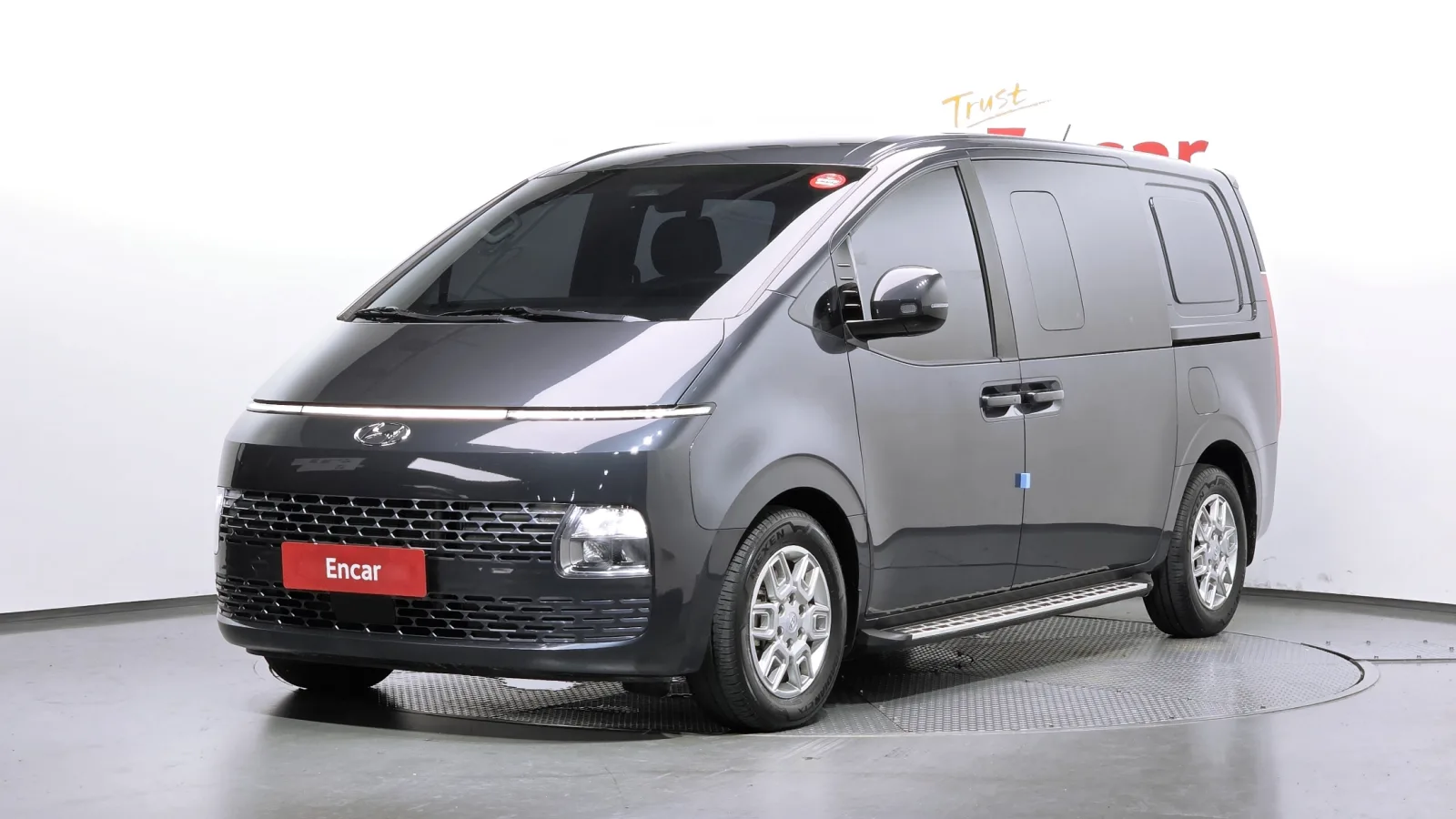 2023 Hyundai Staria