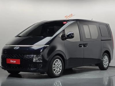 2025 Hyundai Staria