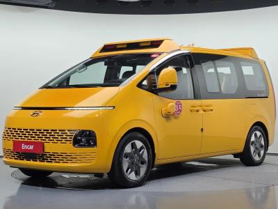 2022 Hyundai Staria