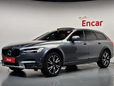 2019 Volvo V90