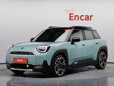 2025 MINI Aceman