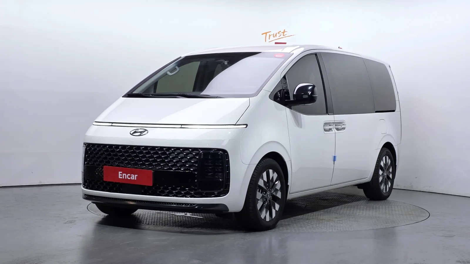2022 Hyundai Staria