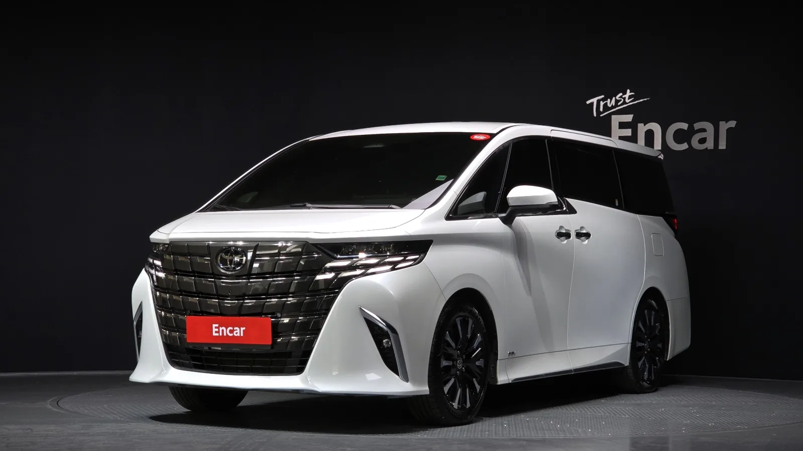 2024 Toyota Alphard